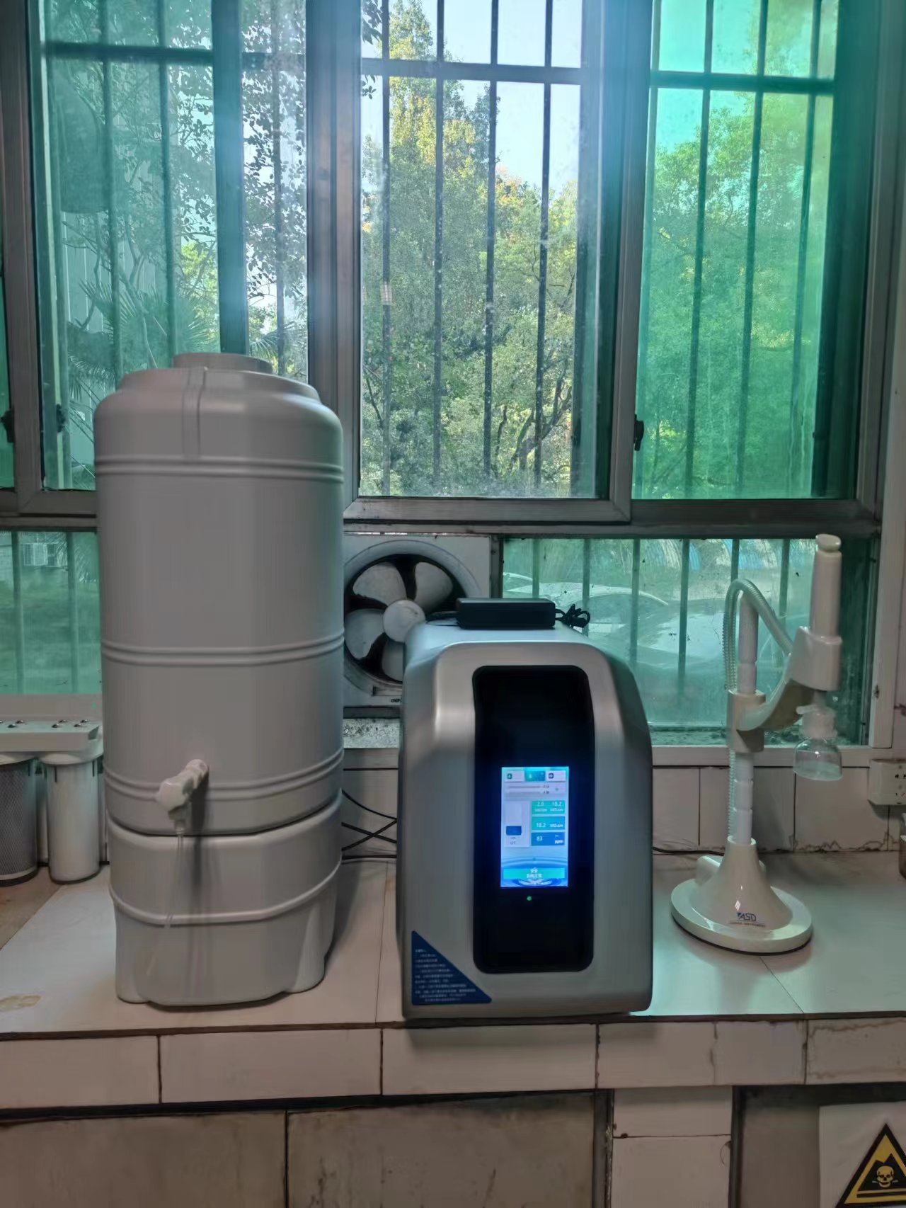 1c7737568521671c272efe998232cc0