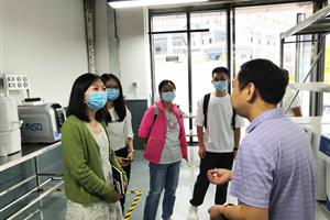 九龙坡区科技局邓副局长一行莅临奥思德公司考察调研